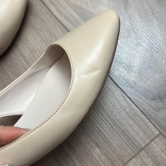 New BCBGMaxAzria Heel Flats - Picture 11 of 12